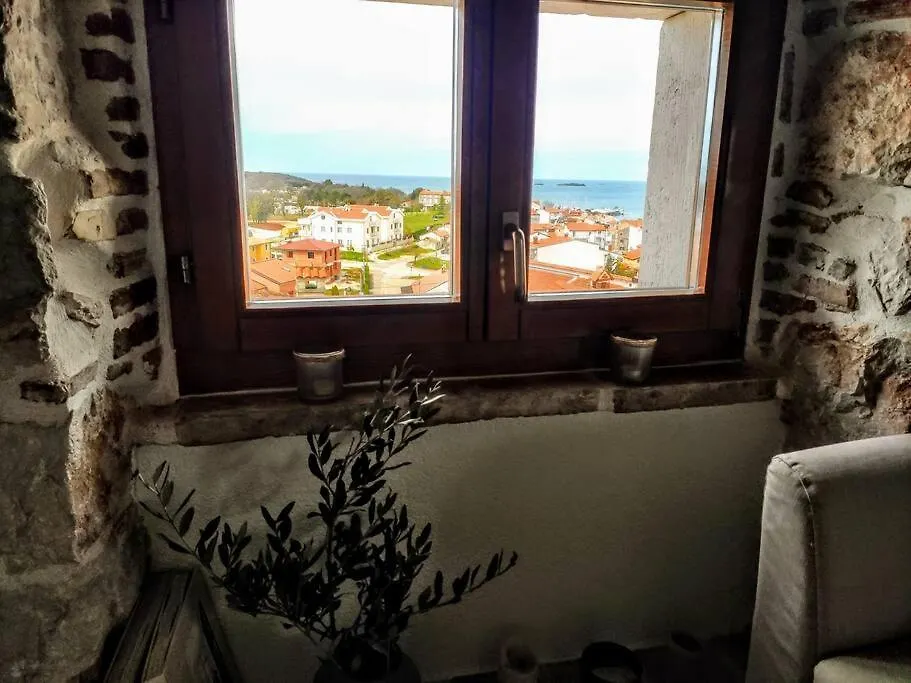 Old Town Rooftop Studio With Ocean View Funtana Croatia